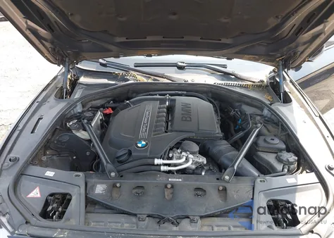 2012 BMW 535I xDrive z USA, uszkodzony, nr VIN WBAFU7C58CDU60306